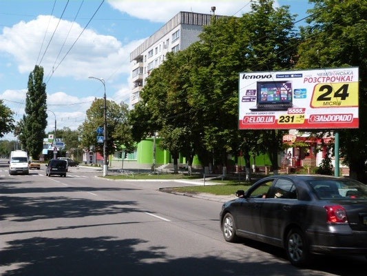 Щит 6x3, ул. Троицкая (Красина), 63/62, перекрёсток с ул. Шевченко, возле супермаркета «Брусничка», направление в центр к ул. Первомайской. Щит 6x3, ул. Троицкая (Красина), 63/62, перекрёсток с ул. Шевченко, возле супермаркета «Брусничка», направление в центр к ул. Первомайской.