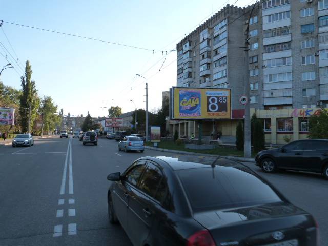 Призма 6x3,  просп. Свободы (ул.60л.Октября), 5, перекр. с ул. Майора Барищака (Цюрупы), район фабрики «Рошен» и завода «Кредмаш»