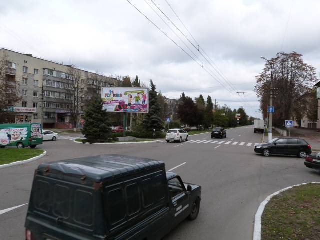 Призма 6x3,  просп. Свободы (ул.60л.Октября), 55, перекр. с ул. Маяковского, район ДК «КрАЗ» и ТЦ «Меркурий», направление из центра